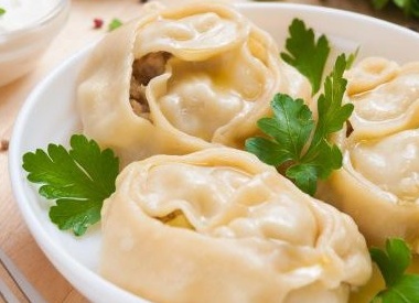 Как и сколько варить манты, чтобы они не развалились